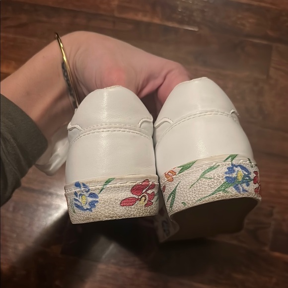 EUC White Floral Sneakers - Picture 4 of 7